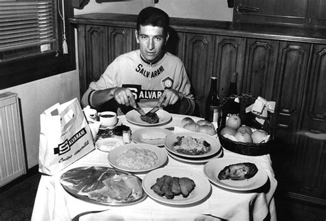 Giro d'italia 2021 giro d'italia: 15 spectaculaire vintage foto's van de Giro d'Italia - We ...
