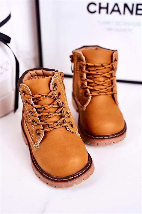 Convert shoes sizes for american (us), uk, europe, australia, japan, china and please note that there is no real international standard for women's shoe sizing. Children's Insulated Boots On Rubber Sole Camel Bobby ...