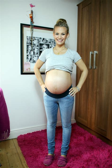 Teen pregnancy is defined as any pregnancy occurring. Pregnant Skinny Jeans - Skinny Nude Women