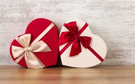 Make her day special with valentine's ideas for her. Valentine Gift Ideas for a New Relationship | Her Campus