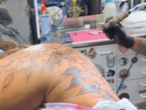 Descubre lo que luciano castro (lucioc_127) encontró en pinterest, la colección de ideas más grande del mundo. ¡Picante! A los 40, Sabrina Rojas se hizo un tatuaje en un ...