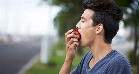 Ia tergolong dalam kumpulan sebatian flavonoid yang terdapat dalam. 3 Biji Epal Setiap Hari Boleh Kurangkan Kolesterol - MASKULIN