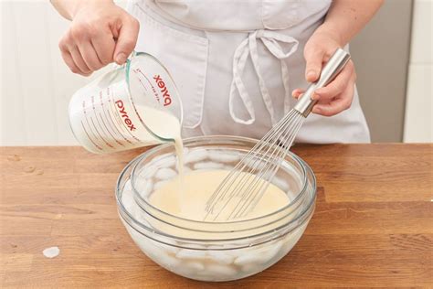 Resep martabak manis teflon sederhana diatas tidak begitu sulit kan? Cara Membuat Crepes Dengan Teflon - Resep Crepes Teflon ...