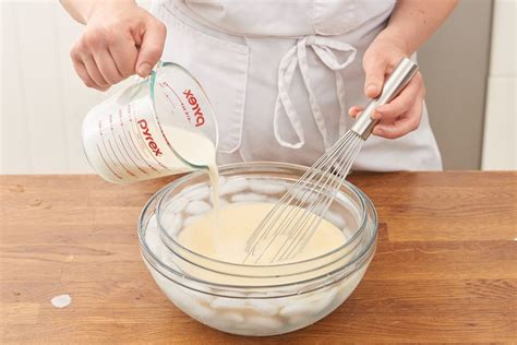 Aduk dengan whisk semua bahan kering, pastikan tercampur rata. Cara Membuat Crepes Teflon : 7 Resep Crepes Teflon yang Unik dan Cocok untuk Anak Kost - candice ...