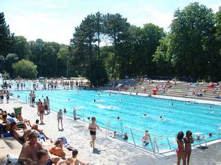 Rohrleitungen unter dem stadionbad bild: Stadionbad Köln - Erlebnisbad in Köln-Müngersdorf