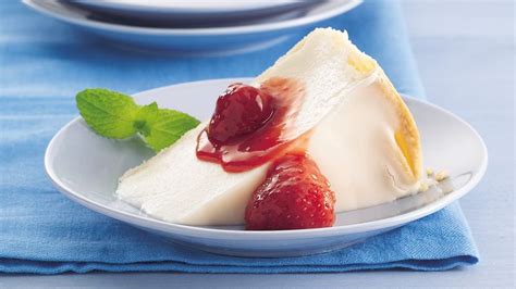 How do we know they're the hottest? Italian Cream Pie with Strawberry Sauce Recipe - Pillsbury.com