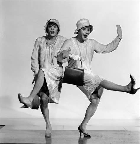 After tony almeida's infamous return. Tony Curtis and Jack Lemmon | Carteleras