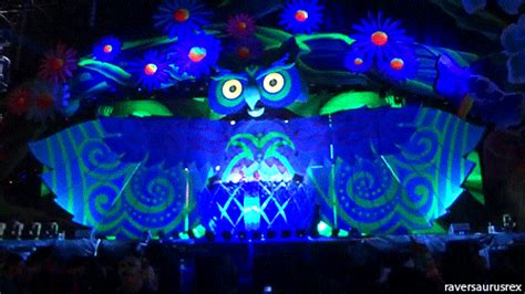 Animated gifs of party, dance. RAVEGIFS.COM - All the best Rave and EDM GIFs