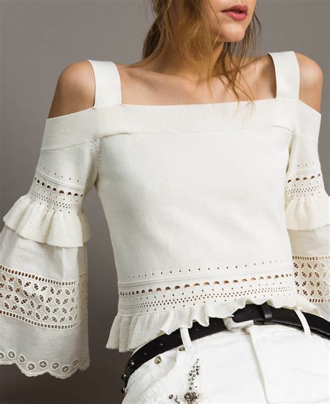 This distinctive technique focuses on creating a during this 2 part series we will walk you through a classic broderie anglaise design where we will try out six different stitch finishes and learn to safely. Broderie anglaise embroidery top Woman, White | TWINSET Milano