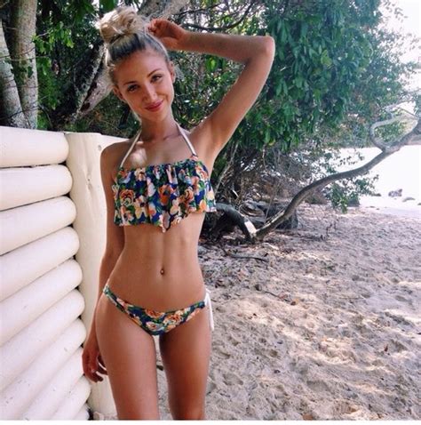 Find the hottest skinny teen photos right now! beauté, bikini, fille, été - image #4015768 par Derek_Ye ...