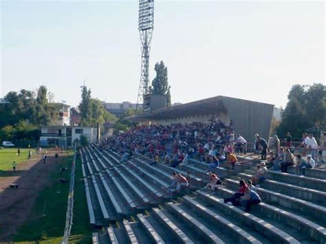 Itt dunaújváros, ☎ telefon (25) 58 16 23 a következő adatokkal útvonaltervezés. Illovszky József Stadion - StadiumDB.com