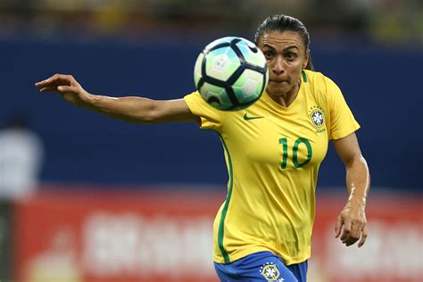 Maybe you would like to learn more about one of these? Marta é a jogadora da seleção brasileira mais comentada no ...