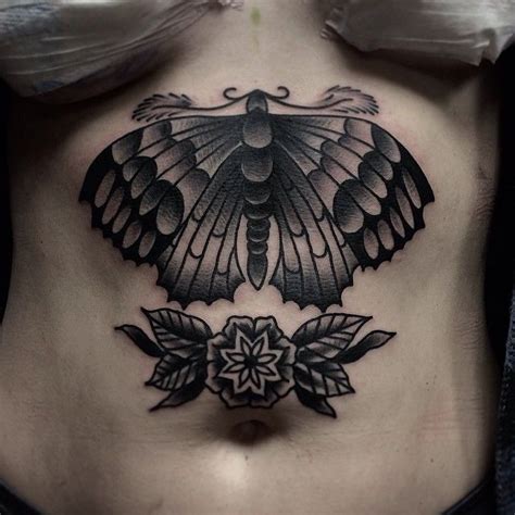 The moth tattoo is one that is very popular in american traditional tattooing and we will talk about why that is the case. Pin by Wade Ryan on Tats/Sleeve Ideas | Moth tattoo ...