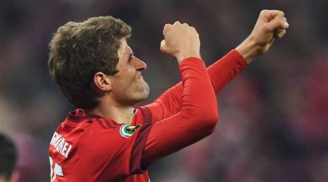 Es wird unterschieden nach vereinen welche sich noch im wettbewerb befinden bzw. Picture Galleries :: National Teams :: DFB - Deutscher ...