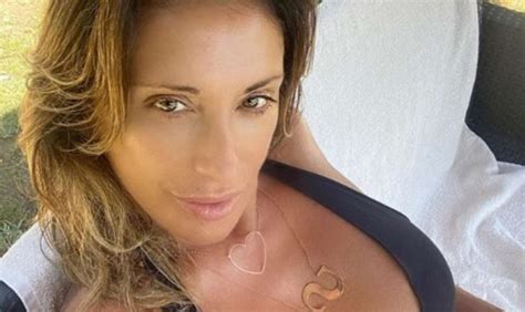 During her career, she has sold over 20 million records worldwide and scored ten international hits, including three number ones. Sabrina Salerno, seno in primo piano e panorama mozzafiato ...