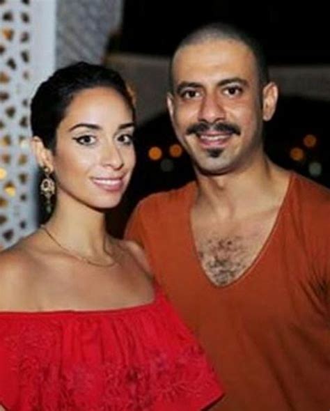 وأعلن الفنان محمد فراج، أثناء تواجده في مهرجان الجونة، خطوبته من الفنانة بسنت شوقى، التى تجمعهما قصة حب منذ سنوات طويلة، إلا أنه ونقدم لكم أبرز 20 صورة تكشف عن جمال بسنت شوقى خطيبة محمد فراج وأناقتها، بعد أن أبدى جمهور محمد فراج إعجابه وانبهاره بأنوثتها. 8 صور لمحمد فراج وبسنت شوقي.. هكذا عبر عن حبه لها | ألبوم ...