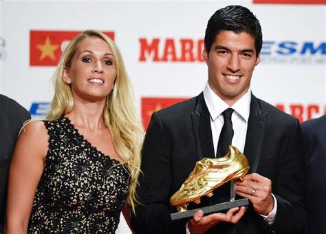 Who is luis suarez's wife? Luis Suárez Height Weight Body Statistics - Healthy Celeb