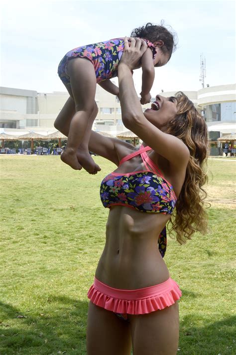 What you and your mommy often do in the women's day? Mom and baby/daughter matching swimsuits | Mom bikini ...