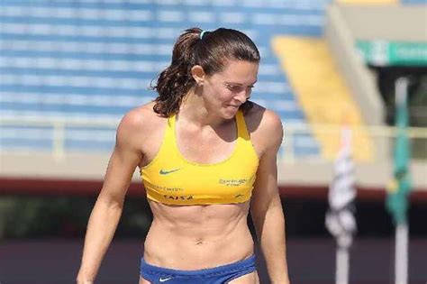 Com certeza, vai atrás de fazer história no salto com vara — prevê fabiana. Fabiana Murer estreia com a medalha de bronze no salto com ...