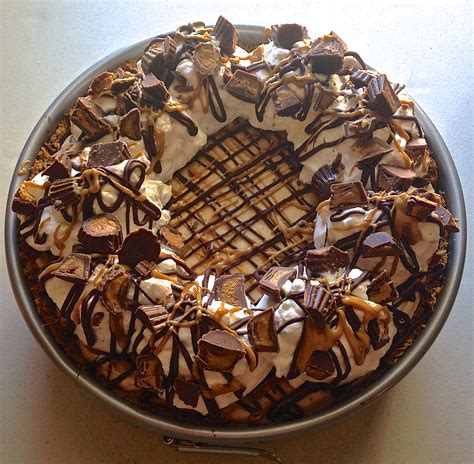 How to make chocolate peanut butter pie. Chocolate Peanut Butter Cream Pie {w/ a Chocolate-Covered ...