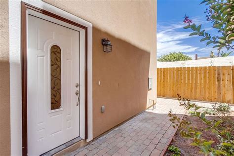 So unlike finding a backpage or craigslist rental, you can trust these apartments are verified and trustworthy: San Diego CA Pet Friendly Apartment - For Rent in Logan ...