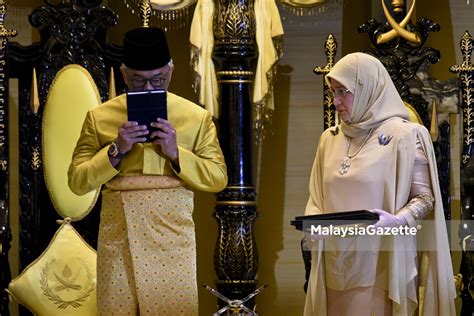 Check spelling or type a new query. Pewaris Tengku Mahkota Pahang akan dibincang - Sultan Abdullah