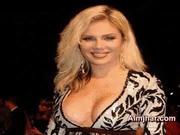 نيكول سابا المطربة اللبنانية، ديانة نيكول سابا مسلمة أم مسيحية، هي زوجة الفنان يوسف الخال شقيق الفنانة ورد الخال، بدأت حياتها الفنية في فريق فور كاتس. نيكول سابا : في الهيبة 2 لست بديلة أحد ! - موقع عربي أمريكي