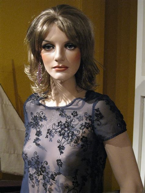 Renee russo is the agent in charge of the investigation and suspects thomas crown is the culprit. Thomas Crown Affair Look | Rene Russo | Ivan | Flickr