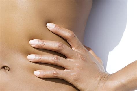 What do ingrown hairs look like? The Truth About Ingrown Hairs - Essence
