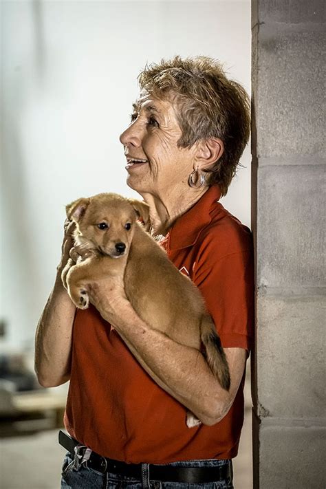 Welcome to pet rescue by judy! Pin by Joyce Bettencourt on personas | Animal rescue, Pets ...