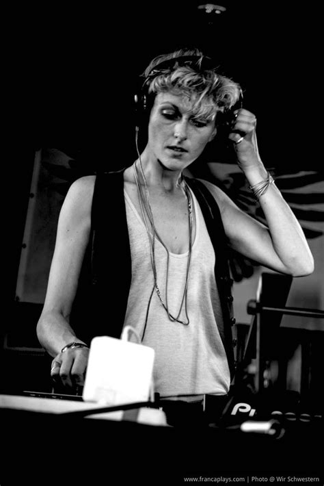The core of it is franca idl (interface definition language), which is a textual language for specification of apis. Interviewserie "Frauen an den Turntables": Franca