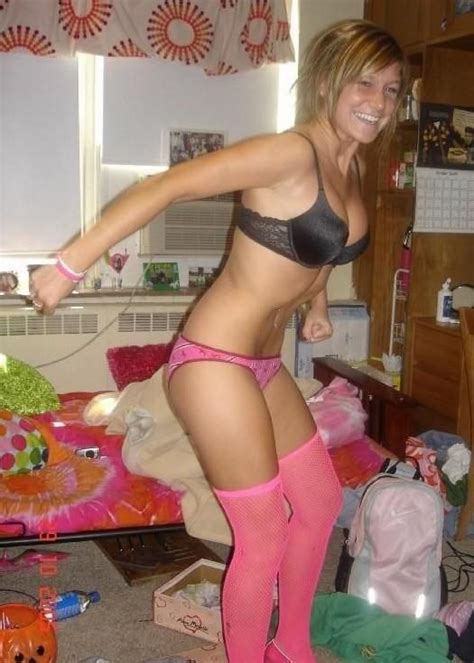 Ponytailed brunette fishnet stocking masturbation. Amateur College Babe In Pink Fishnet Stockings - Picture ...