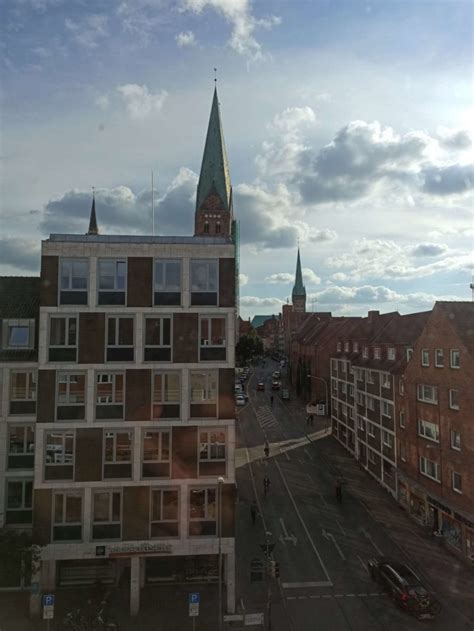 Am ehemailgen kreuzfahrtterminal, 500 meter zur innenstadt, altstadthaus mit 6 einheiten,. Entspannte WG im Herzen von Lübeck - Wohngemeinschaften ...