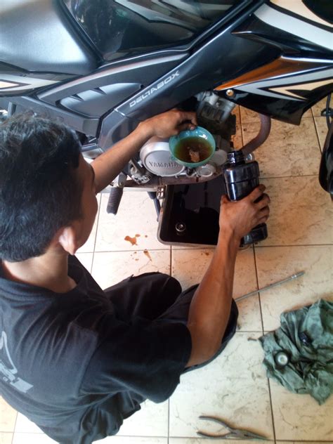 We did not find results for: Wadin Mengamok: Tukar minyak enjin ( CHANGE ENGINE OIL ...