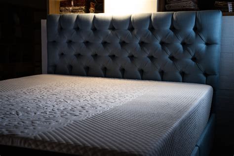 Medical air mattresses and patients' needs. HEALTH CARE VITAMINIC MATTRESS - American Beds