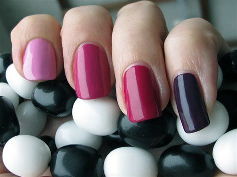 Cracks and chips will start to appear. How To Remove Shellac Nail Polish At Home: A Step-By-Step ...