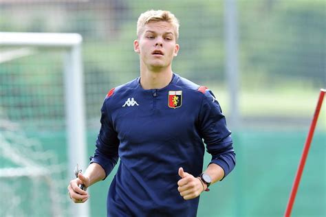 Schiffer andrás lett az lmp frakcióvezetője. Schäfer al Chievo, il portiere Caprile al Genoa ...