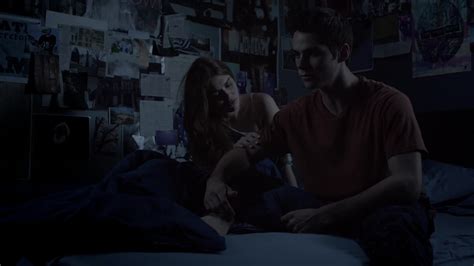 In episode 2x12, he has a telescope by the. Bild - 2-lydia-bed-stiles.jpg | Teen Wolf Wiki | FANDOM ...