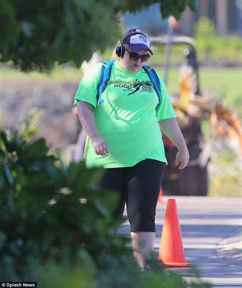 Rebel wilson made her instagram followers green with envy as she took a dip in her private pool while basking in the warm. Rebel Wilson slips into frilly blue swimsuit in Hawaii ...