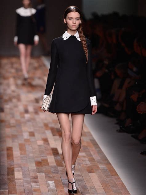 Les essai sur la automate : Objet du désir : La petite robe noire Valentino ...