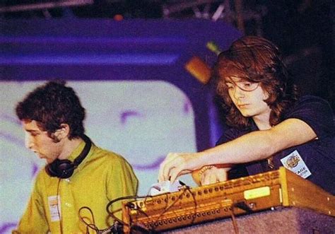 Bombtune aka wellsbaum.blog — helmetless daft punk, 1990s. Daft Punk performing helmetless, circa 1990s. : OldSchoolCool