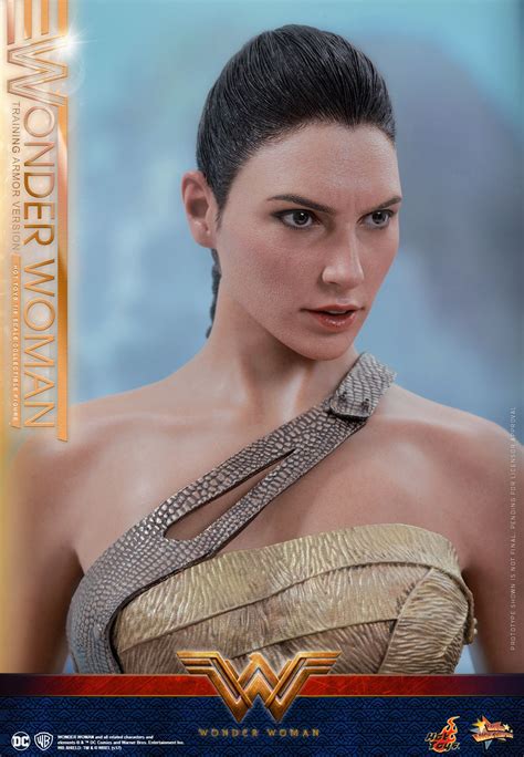 How did gal gadot train for wonder woman? Wonder Woman 1/6 Scale Training Armor Version by Hot Toys ...