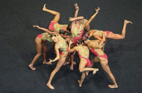 Vordrucke und floskeln sind tabu. Die deutschen Synchronschwimmerinnen sind bei der Schwimm ...