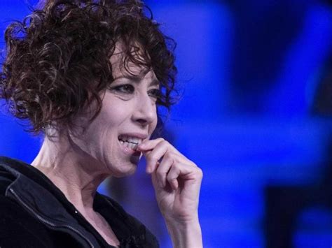 Veronica pivetti is an italian actress and voice actress who has done voice work for italian dub of the adventures of sonic the hedgehog television series and the sonic the hedgehog television series. Veronica Pivetti a Verissimo: "La depressione è una ...