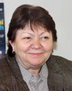 Poslední životní partnerkou se záhy stala zpěvačka olga blechová , se kterou se matuška v roce 1976 oženil a z tohoto jeho třetího manželství se narodil. Jitka Zelenohorská Death Fact Check, Birthday & Age | Dead ...