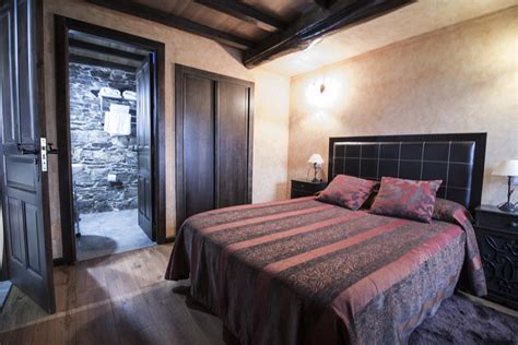 Casa rural lugo, pone a su disposición tres apartamentos de lujo con todas las comodidades para que se sienta como en casa, en un ambiente familiar y cercano. Casa Rural Lugo