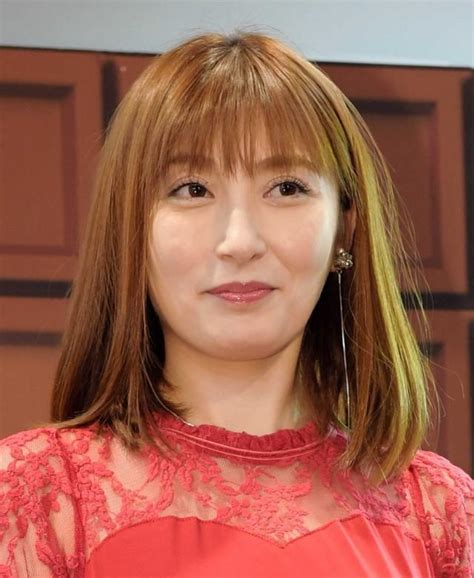 夫のdv 逮捕 が取り沙汰されている 熊田曜子 に、6月1日発売の「フラッシュ」（光文社）で 不倫 疑惑が報じられた。 熊田と夫の双方とも証拠になりうる録音データを所有しており、今後2人は法廷で決着をつけること. 熊田曜子、夫から暴行受け警察に通報 夫は逮捕、離婚も視野に ...