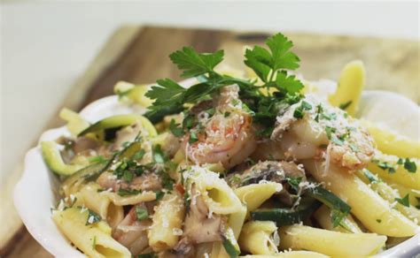 A lighter version of this classic pasta dish! Shrimp pasta - Diabetes Canada