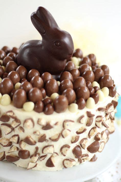 Jetzt kann der biskuit vorsichtig aus der form heraus gelöst werden. Schokobon-Torte - Ostertorte mit Schoko-Nuss-Biskuit und ...