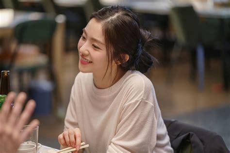Bagi para penggemar kdrama, pasti sudah tak asing lagi dengan nama song joong ki. Nonton Film Korea Double Patty Sub Indo Gratis - woke.id